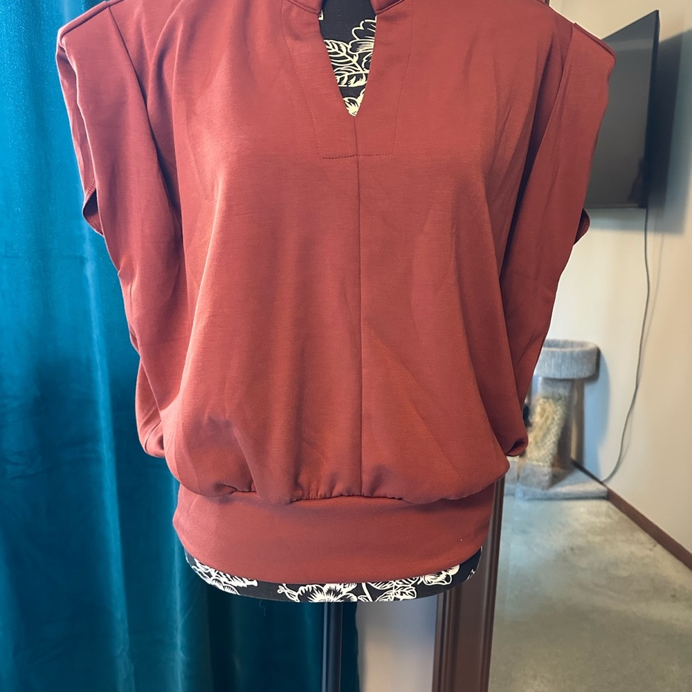 Cider Rust Brown Sleeveless Blouse with Mandarin Collar